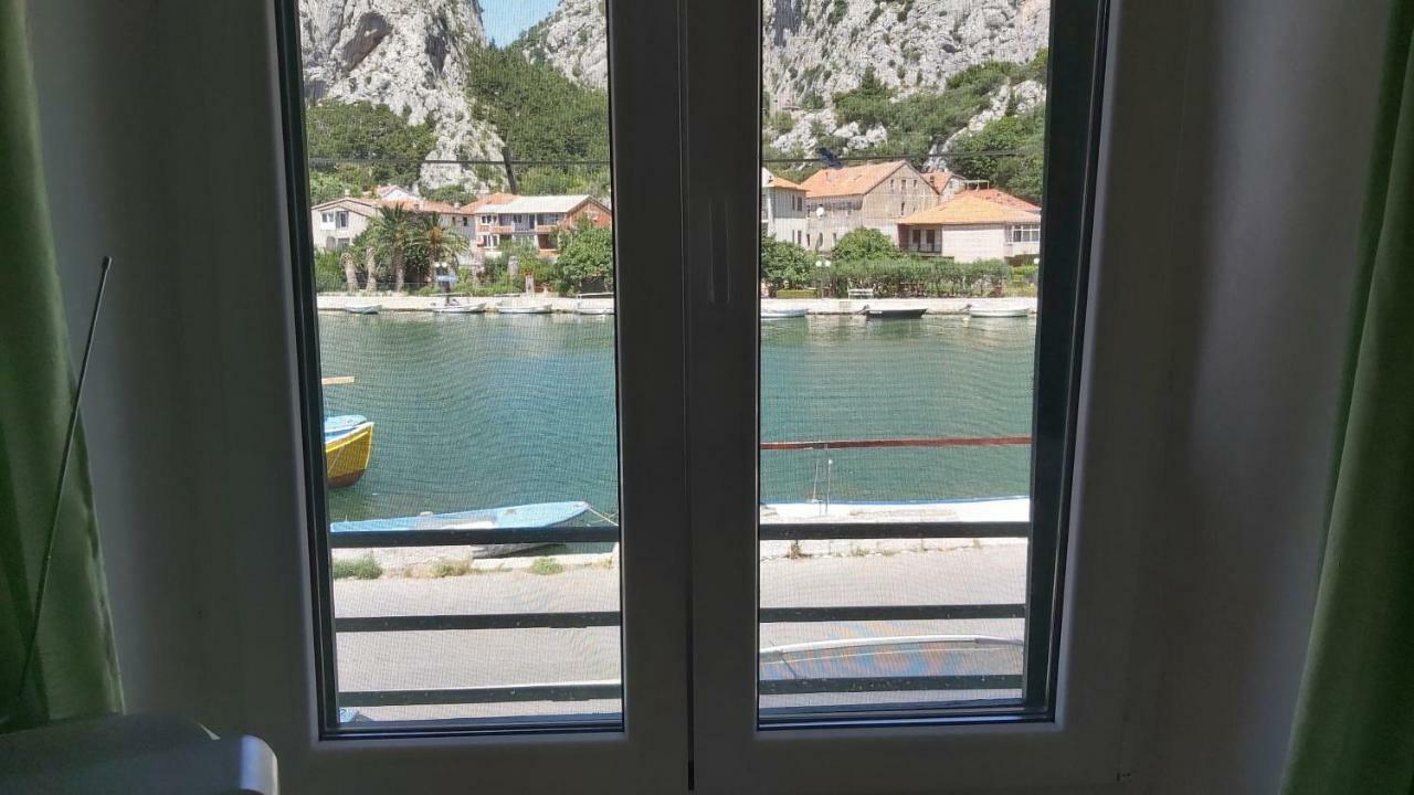 Apartment Mandic Омиш Экстерьер фото